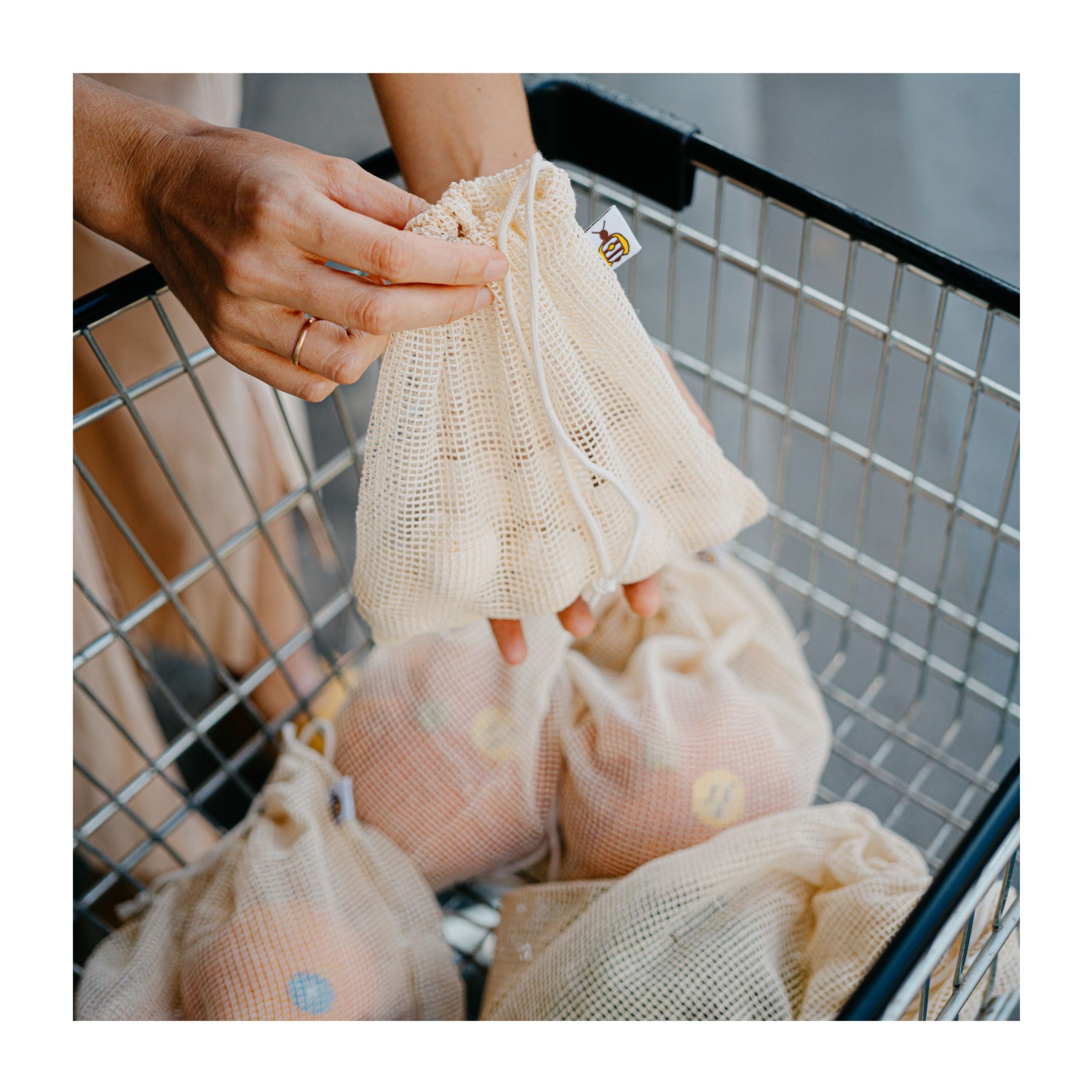 SuperBee_Meshproducebags_lifestyle_7.jpg