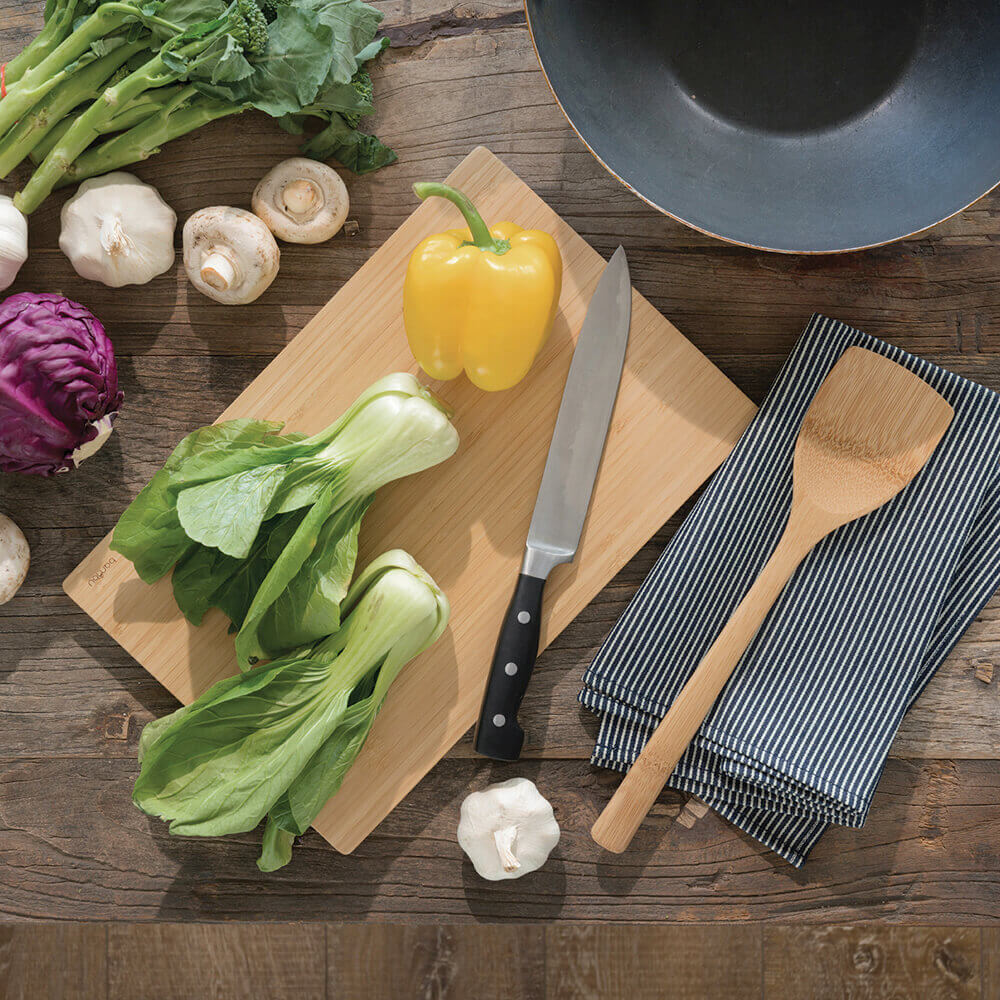 022411_Undercut_Board_medium_Wok_Spatula_lifestyle-bambu.jpg