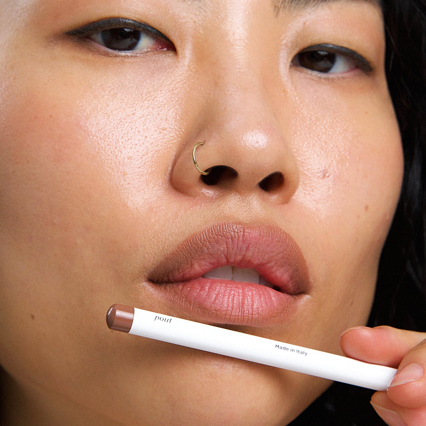 ErePerez-e500-Acai-Lip-Pencil-Pout-WebCrop-SQ8.jpg
