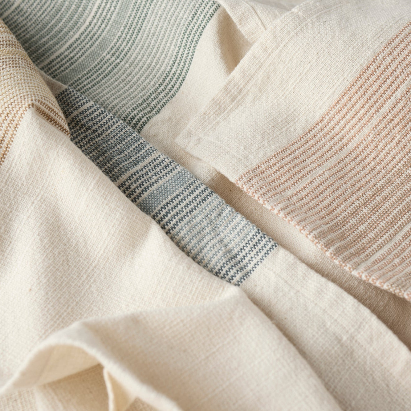 FA24_MiralomaOrganic_KitchenTowel_Sunset_B_2467_4423f05f-7d38-4937-8800-845d322b0d60.jpg