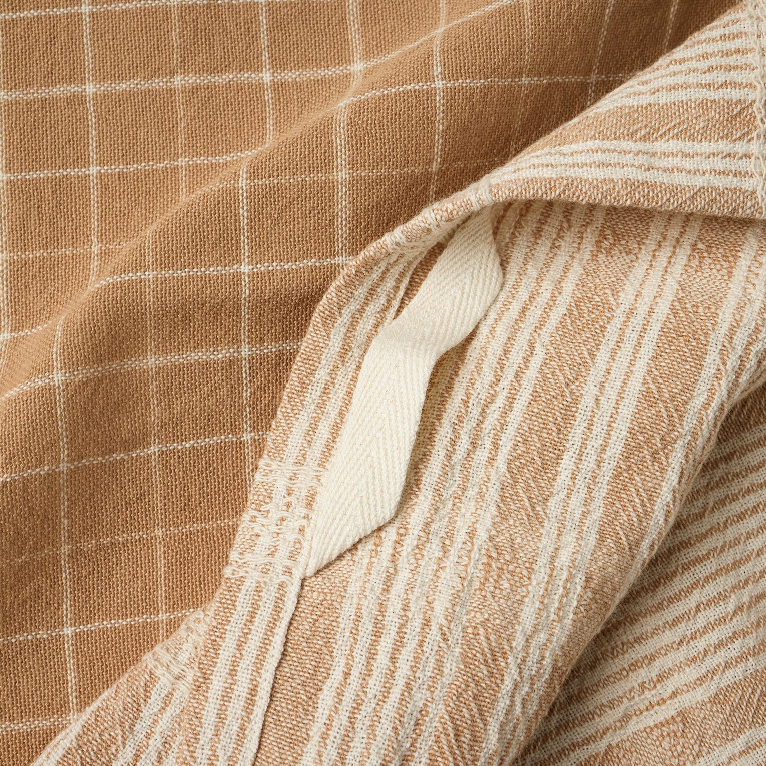 FA25_ClarendonOrganic_KitchenTowel_Setof4_Ginger_2903.jpg