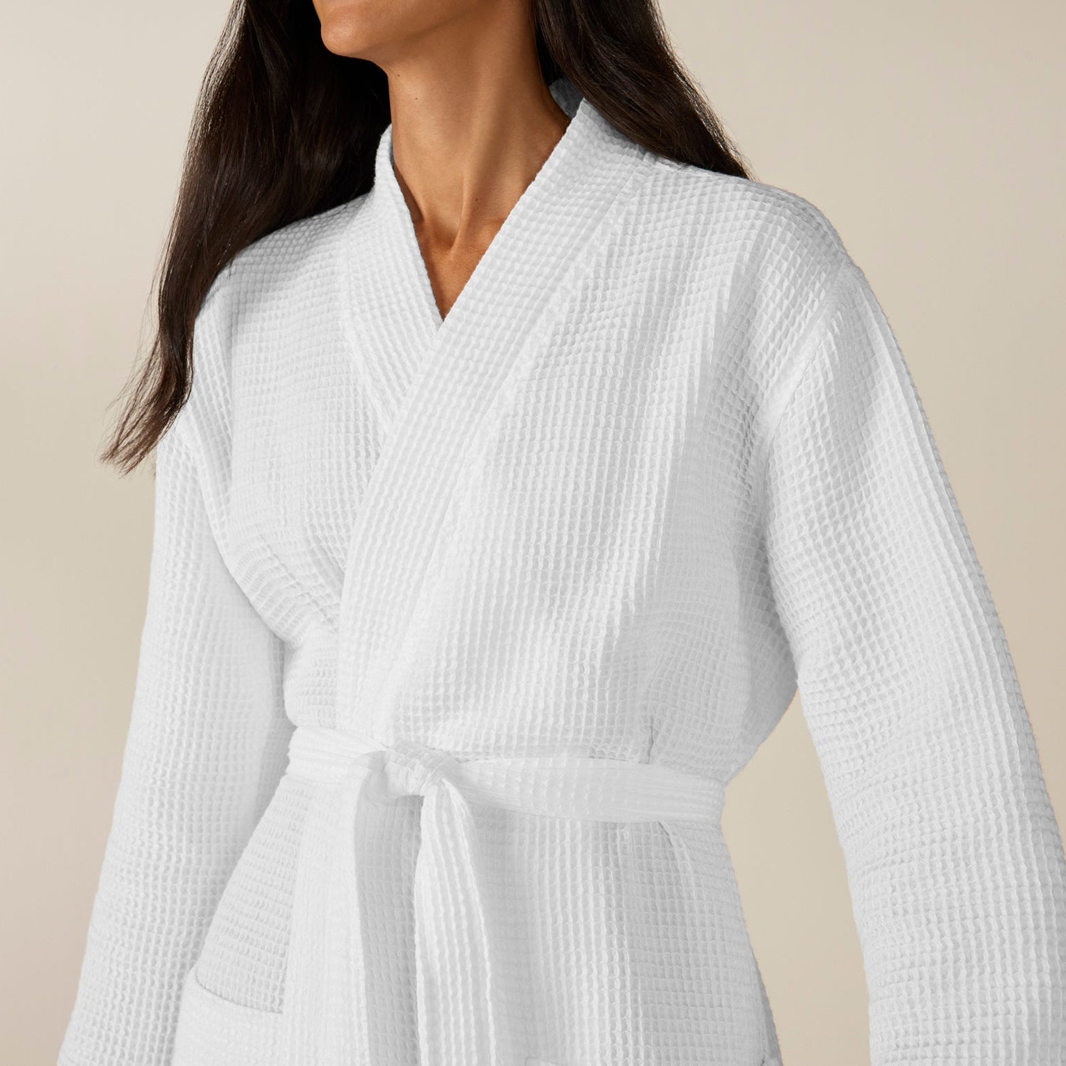 FA25_UnisexOrganicWaffle_Robe_AlpineWhite_W_5076.jpg