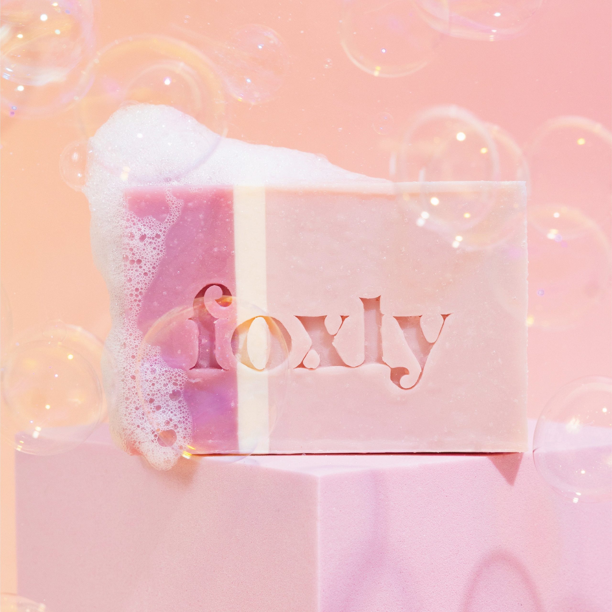 Foxly_BarSoap_DragonFruit_Lifestyle.jpg