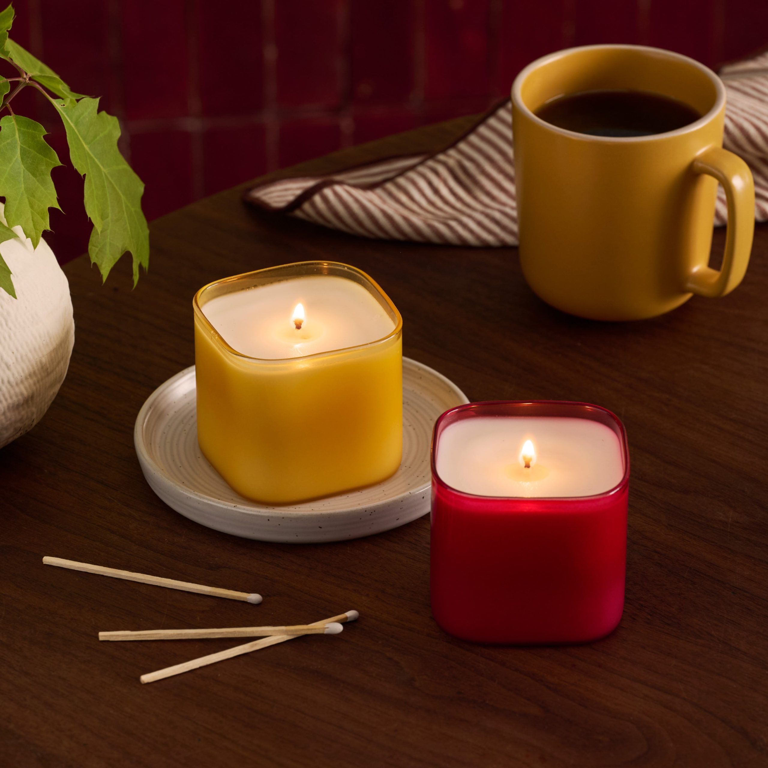 GCO_LE_Fall-Candle-WPG-PDP03_Single_Hero.jpg