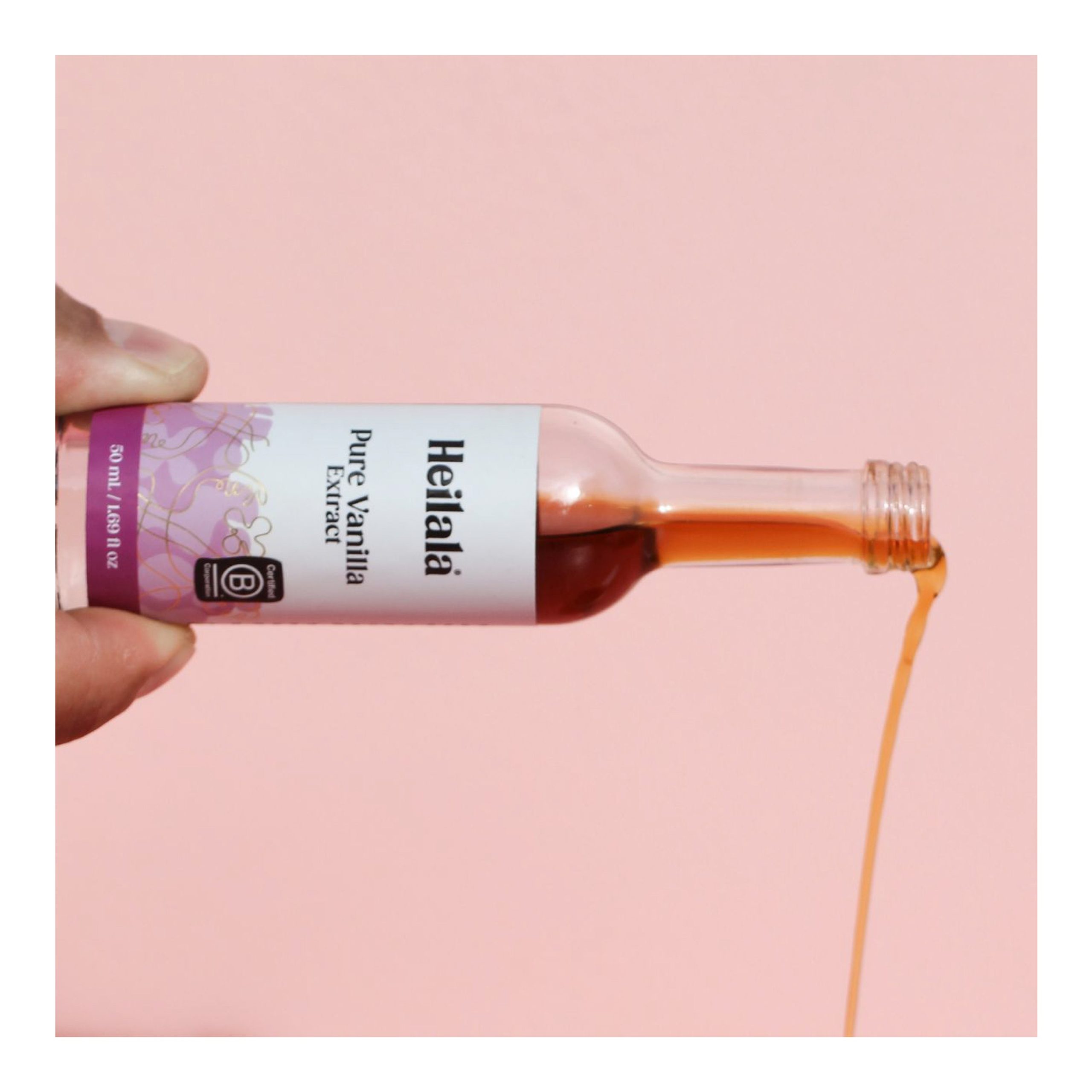 Heilala_VanillaExtract_Lifestyle_3.jpg