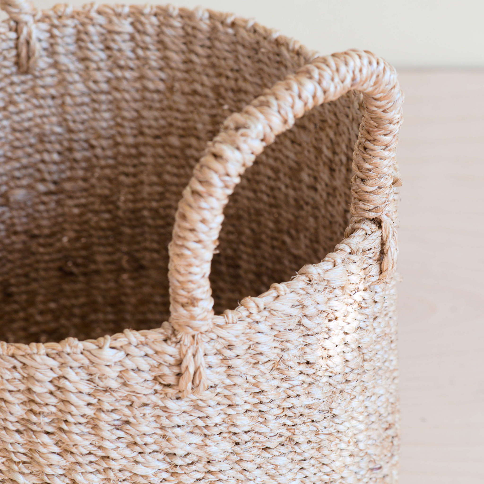 LIKHA_80013_Abaca-Cylinder-Tabletop-Basket-with-Handles-s2-5.jpg