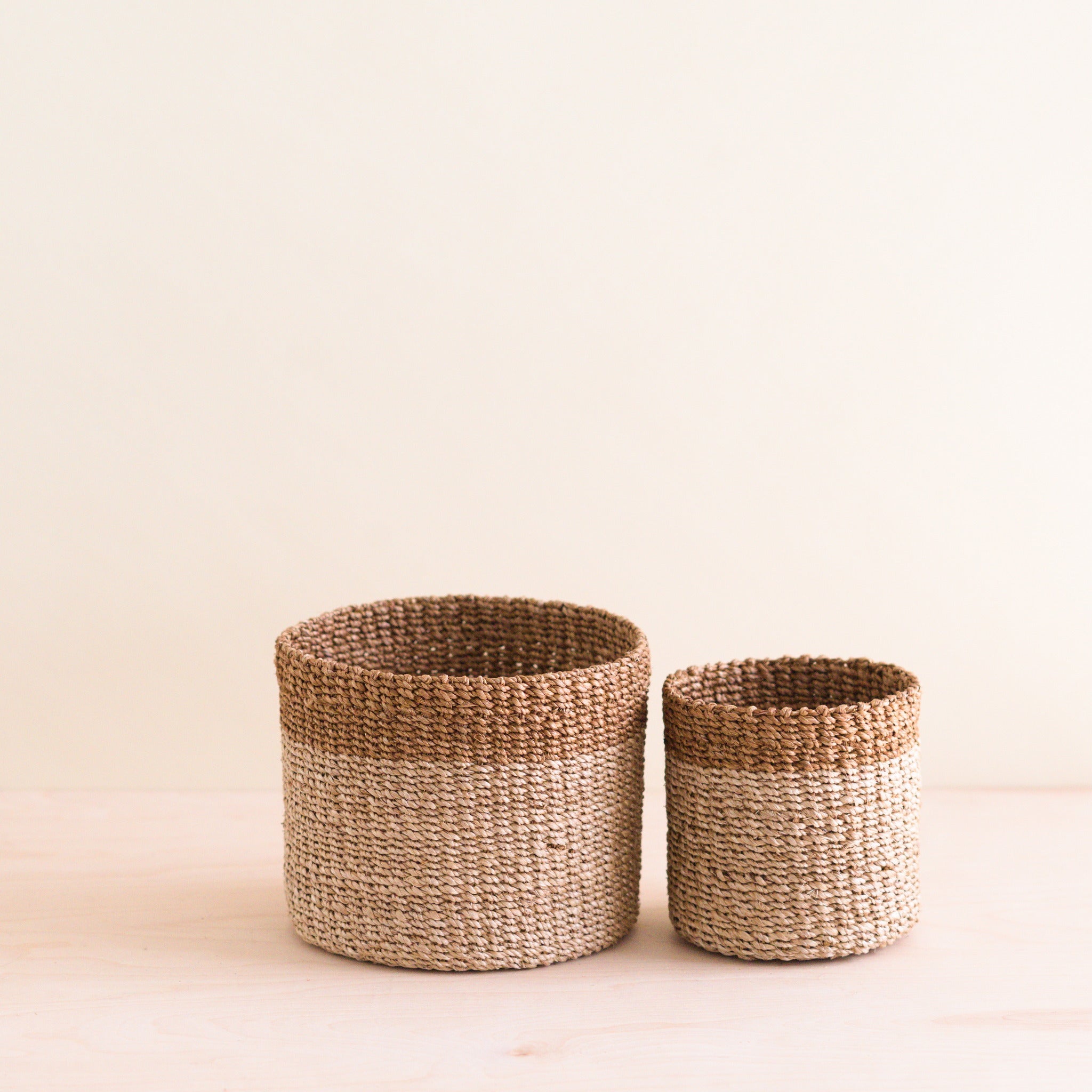 LIKHA_80014_Abaca-Cylinder-TabletopBaskets-s2_Brown-1.jpg
