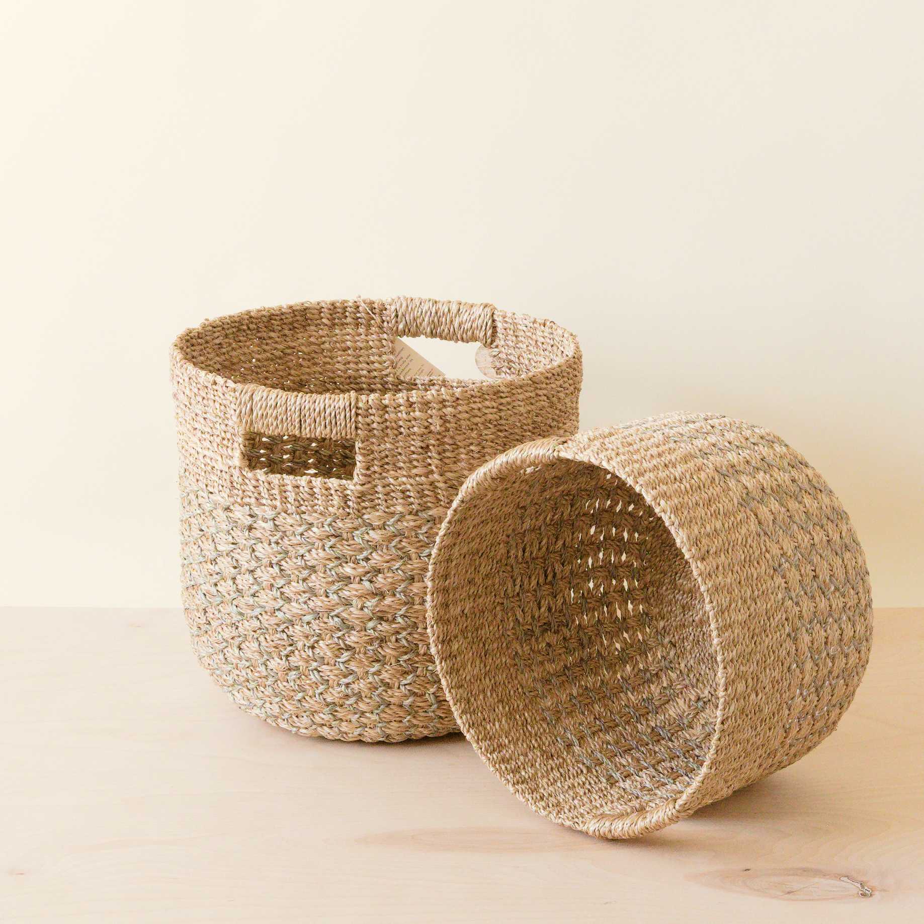 LIKHA_80039_Abaca-Round-Bottom-Baskets-s2_Grey-3.jpg