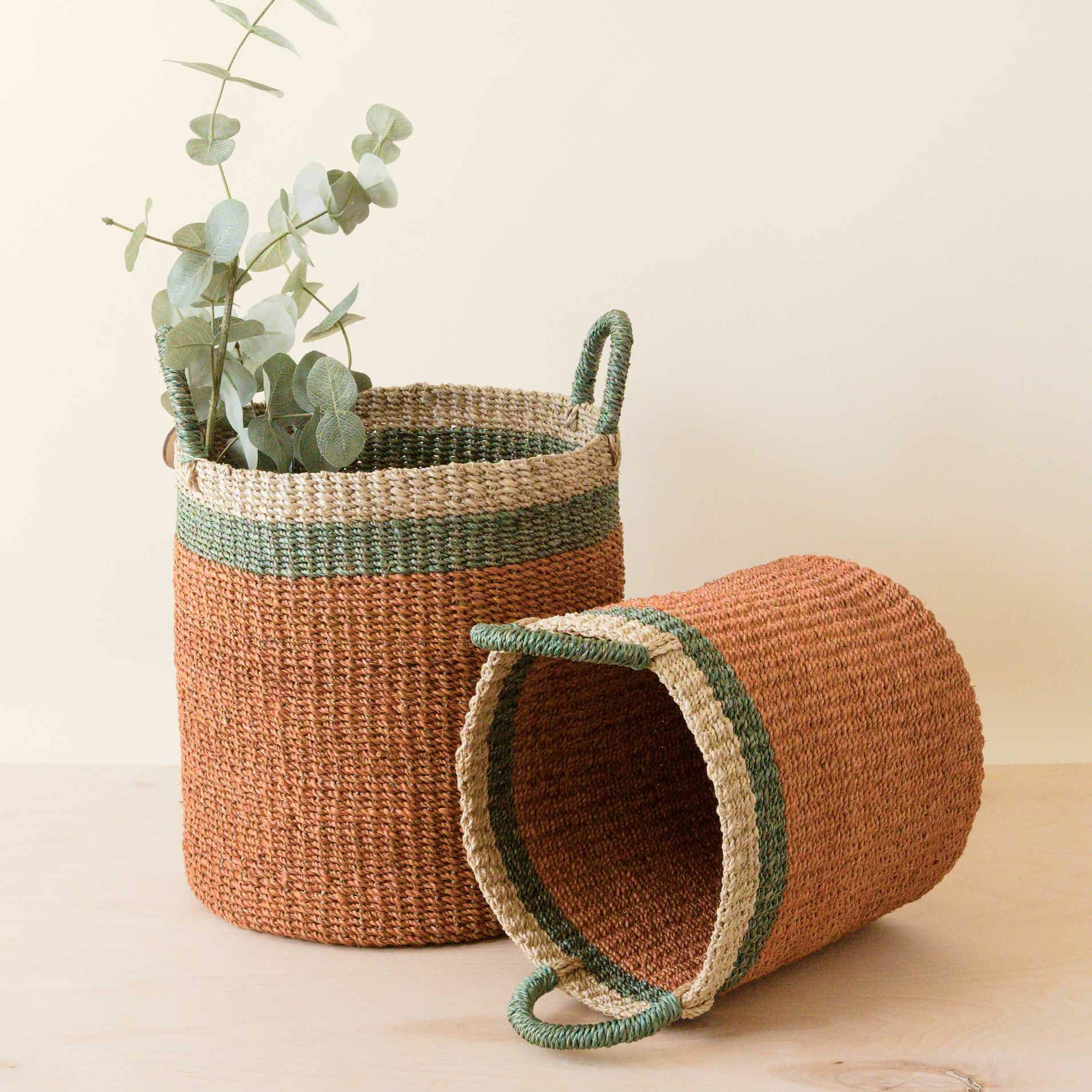 LIKHA_80047_Abaca-Cylinder-Baskets-s2_Coral-3.jpg