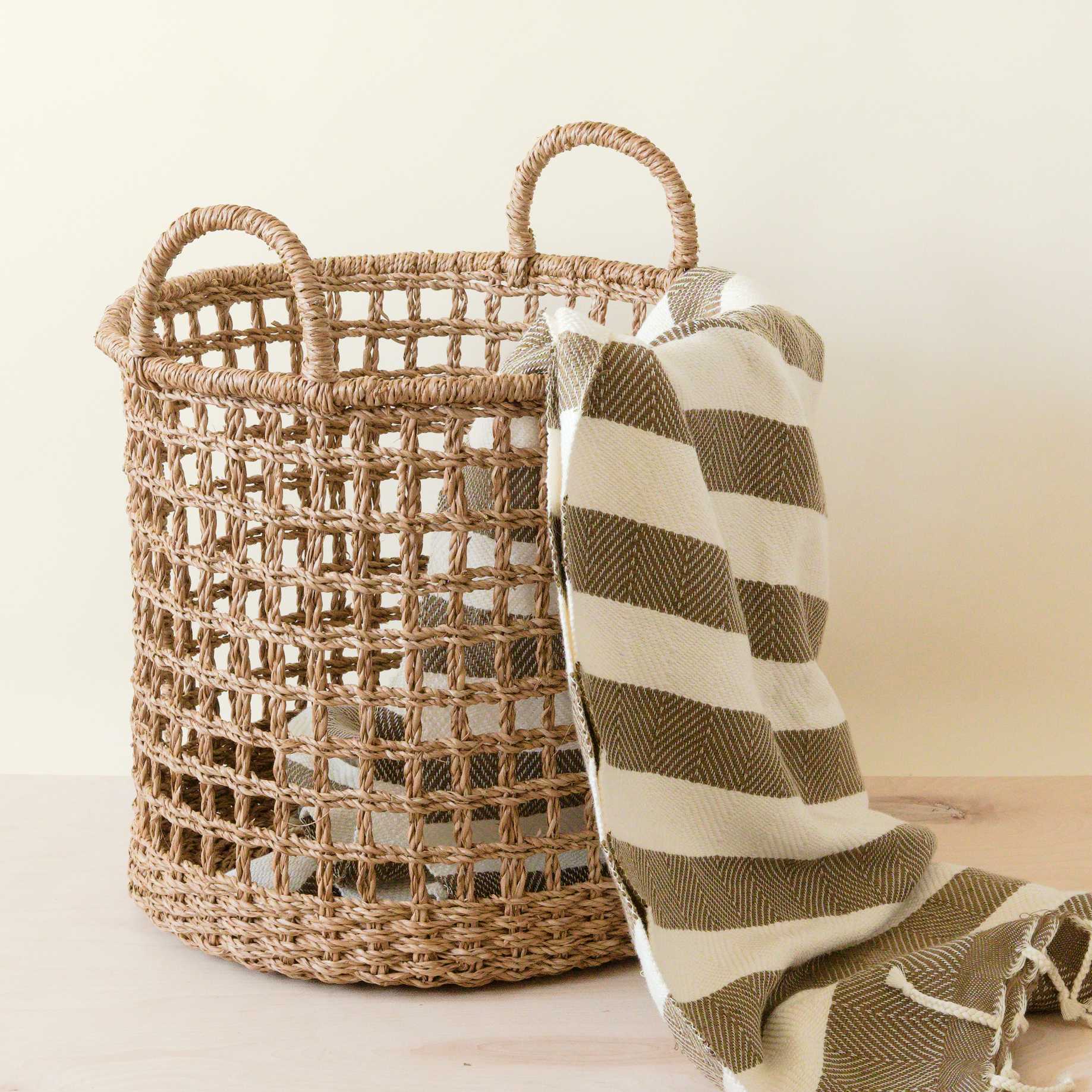 LIKHA_80048_Seagrass-OpenWeave-CylinderBaskets-s3-9.jpg