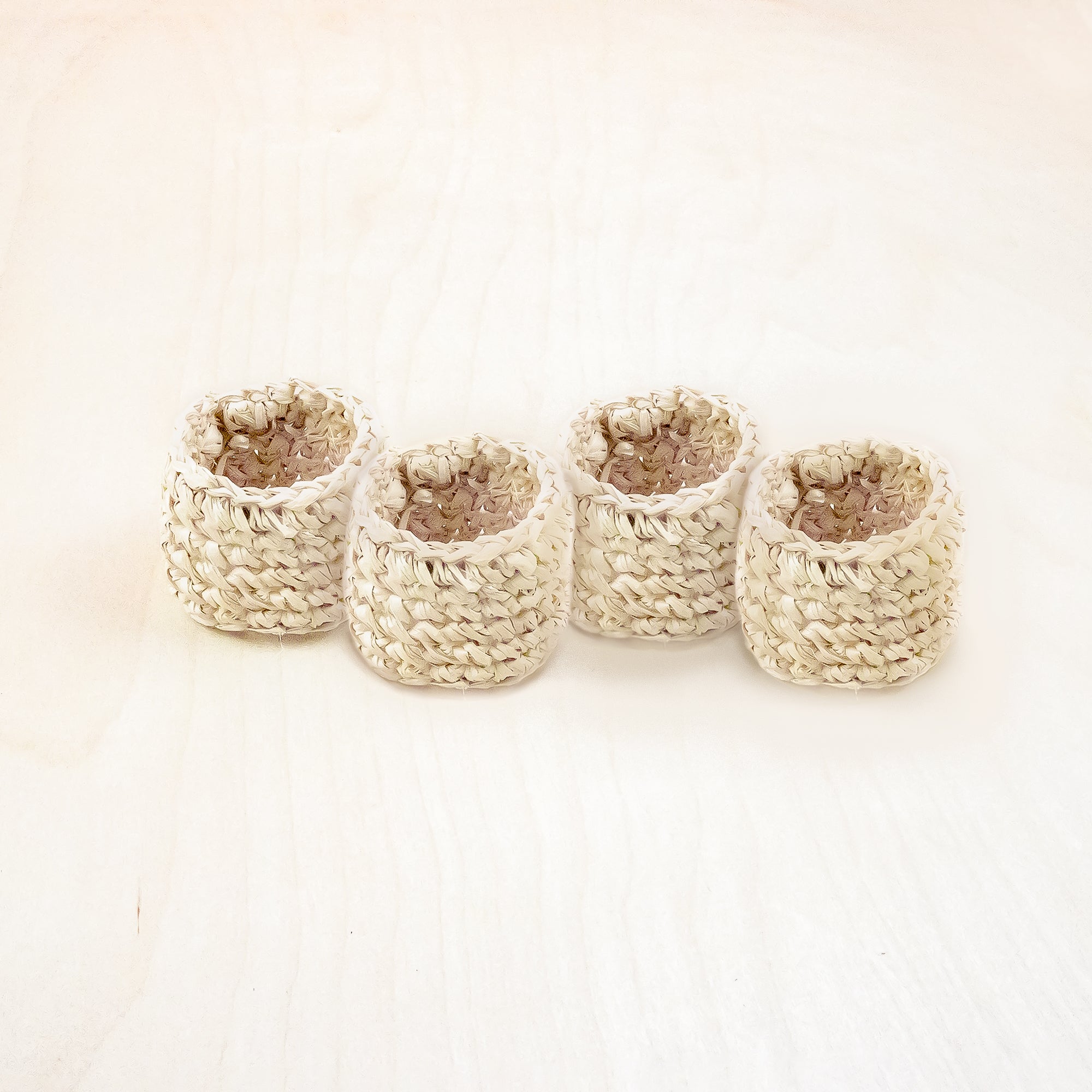 LIKHA_880029_Raffia-Napkin-Rings-s4_Natural-2.jpg