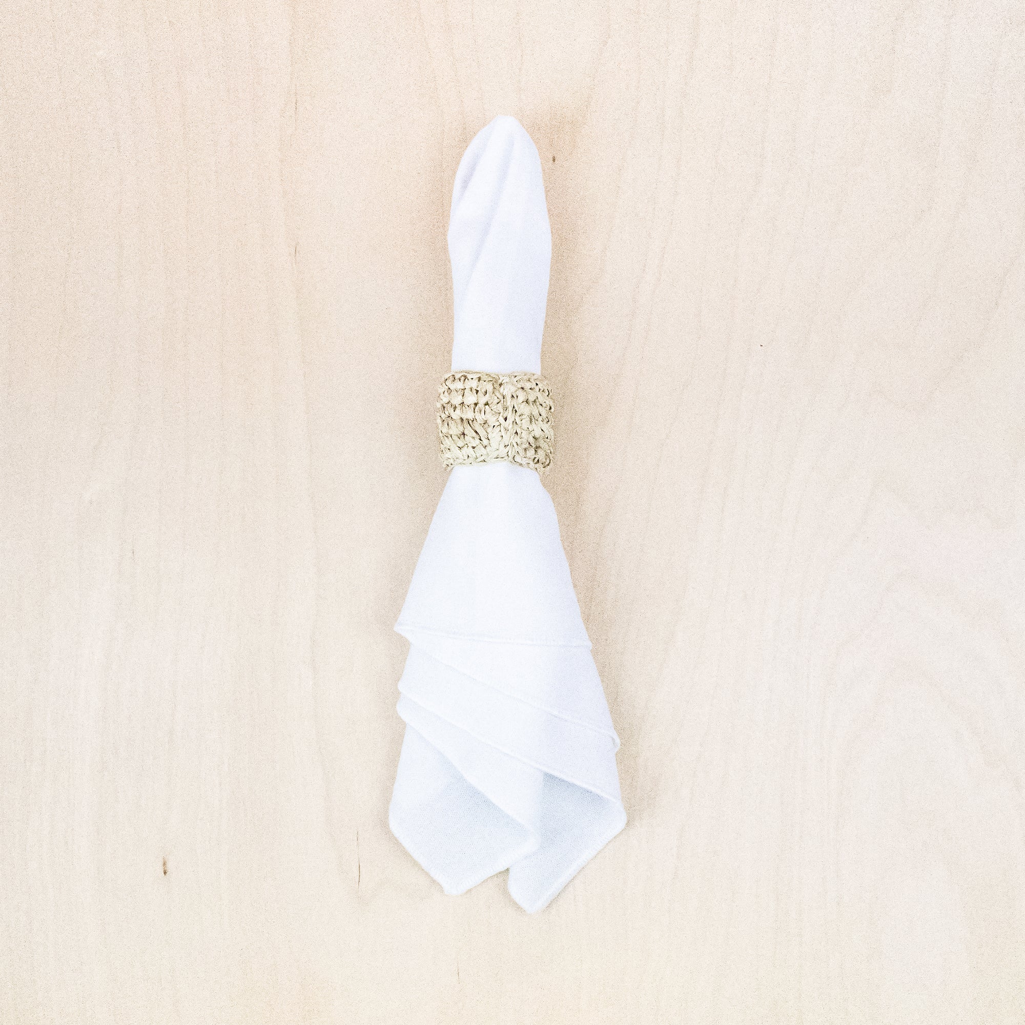 LIKHA_880029_Raffia-Napkin-Rings-s4_Natural-3.jpg