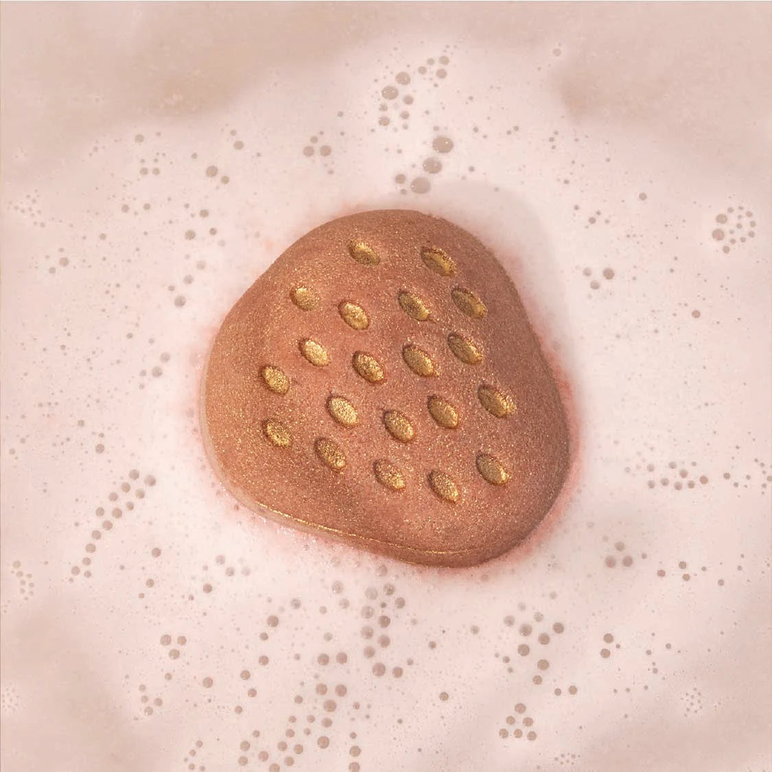 LTO_2026_Q2_Bath_Bomb_Strawberry_Basil_1.jpg