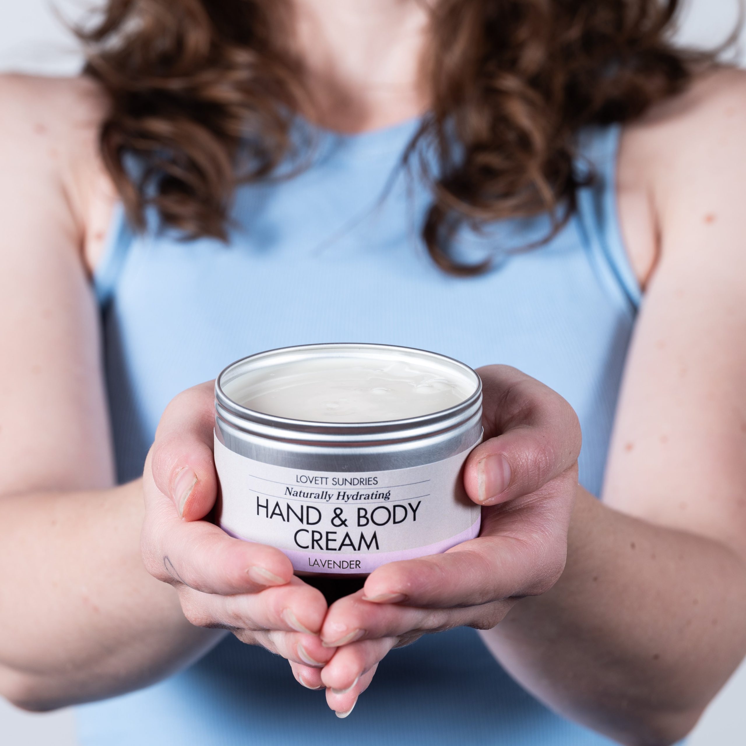 LovettSundries_HandBodyCream_Lavender_Lifestyle_01.jpg