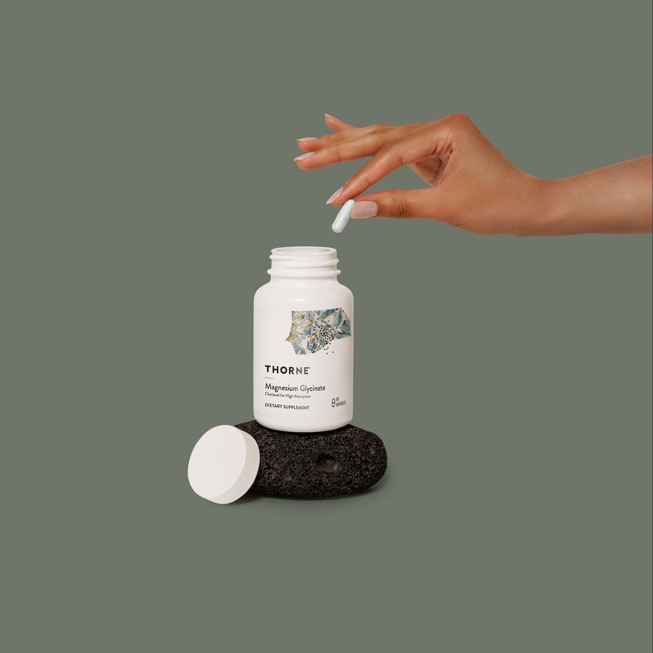 MagnesiumGlycinateHand02.jpg