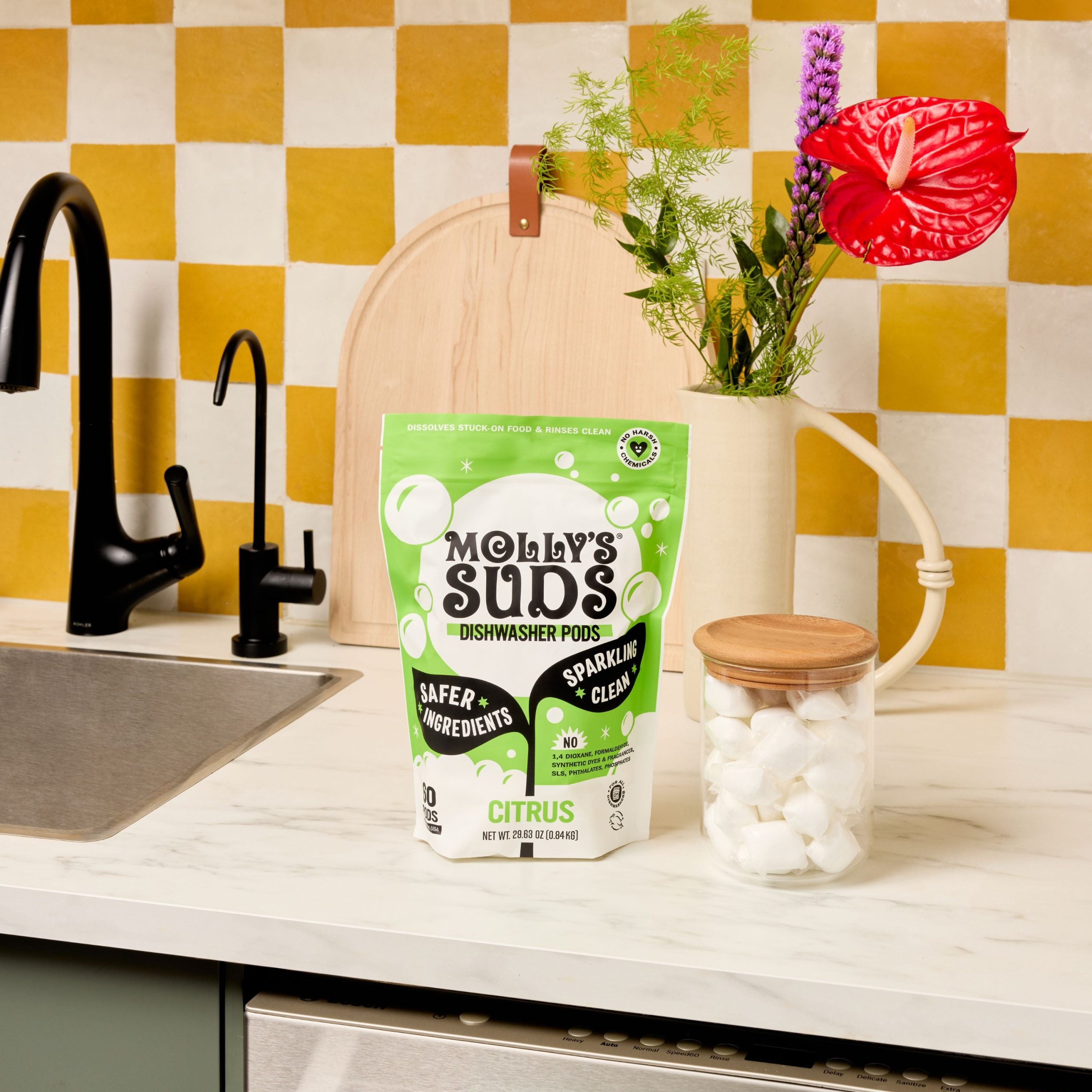 Molly_sSuds_DishPods_Citrus_Lifestyle3.jpg