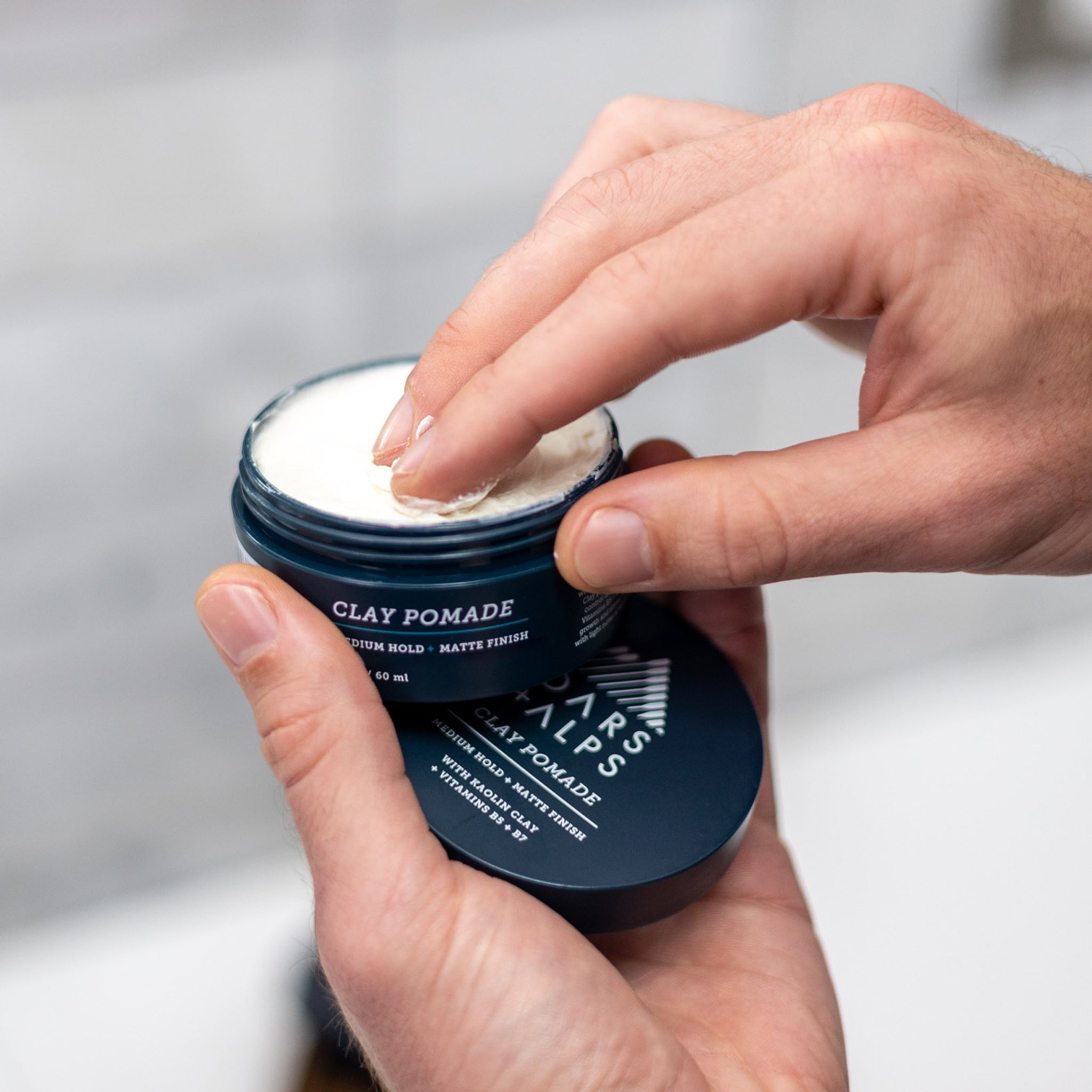 OarsAlps_ClayPomade_lifestyle_4.jpg