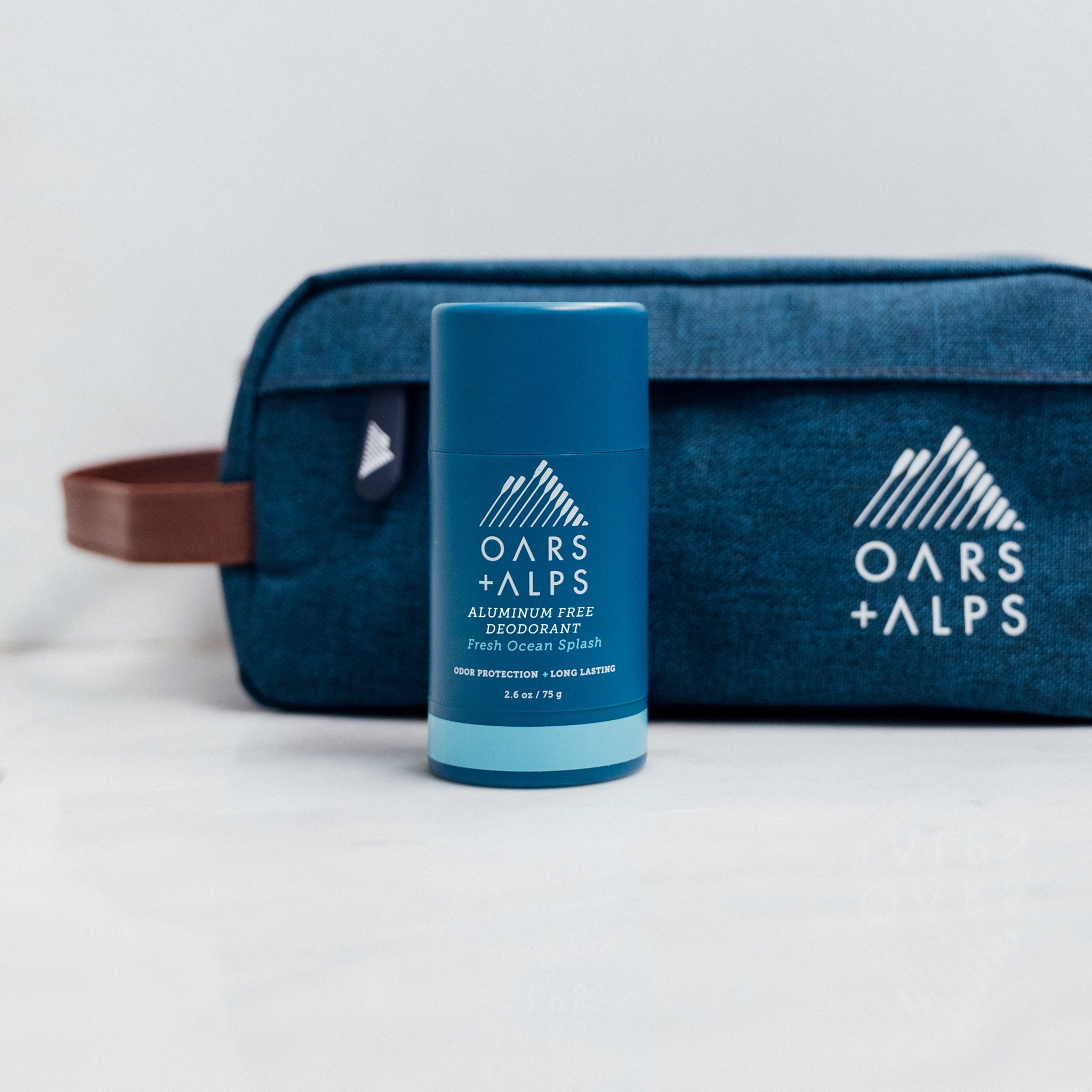 OarsAlps_DeoStick_FreshOceanSplash_lifestyle_3.jpg