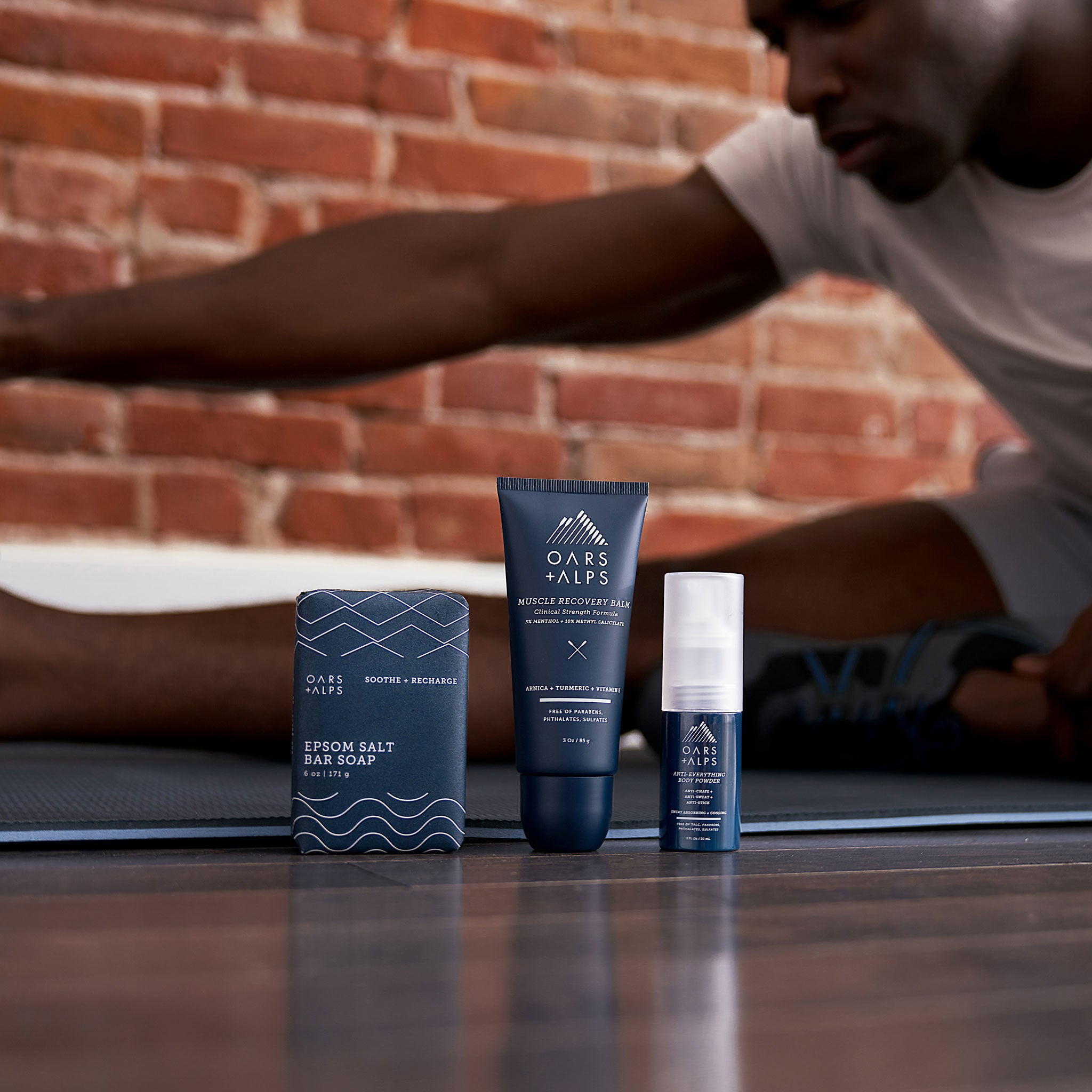 OarsAlps_MuscleRecoveryBalm_lifestyle_6.jpg