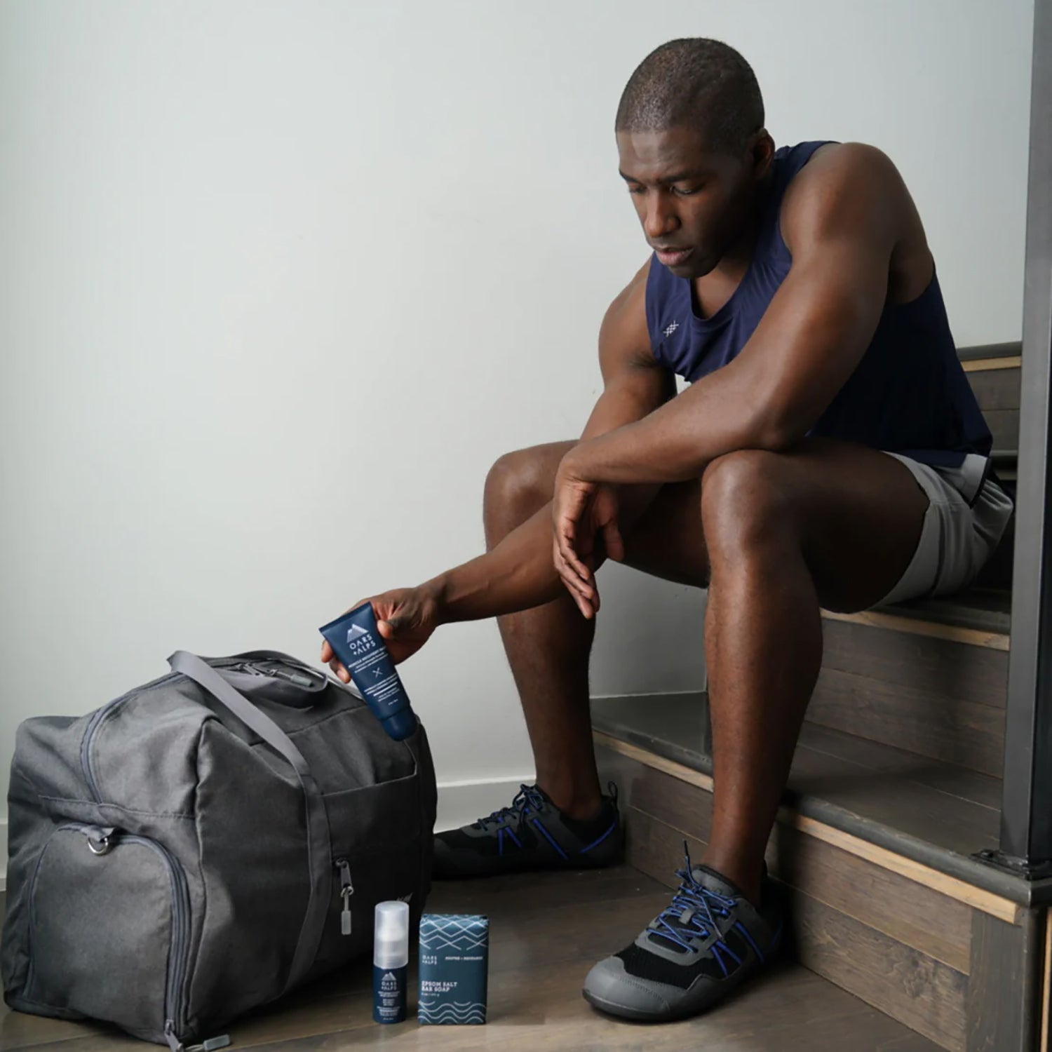 OarsAlps_MuscleRecoveryBalm_lifestyle_7.jpg