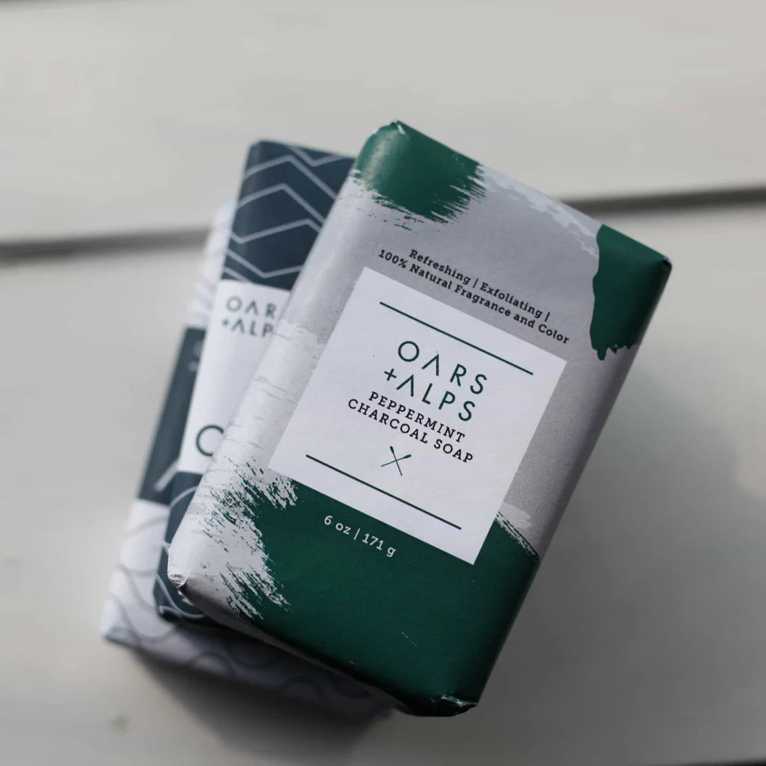 OarsAlps_PeppermintCharcoalBarSoap_lifestyle_7.jpg