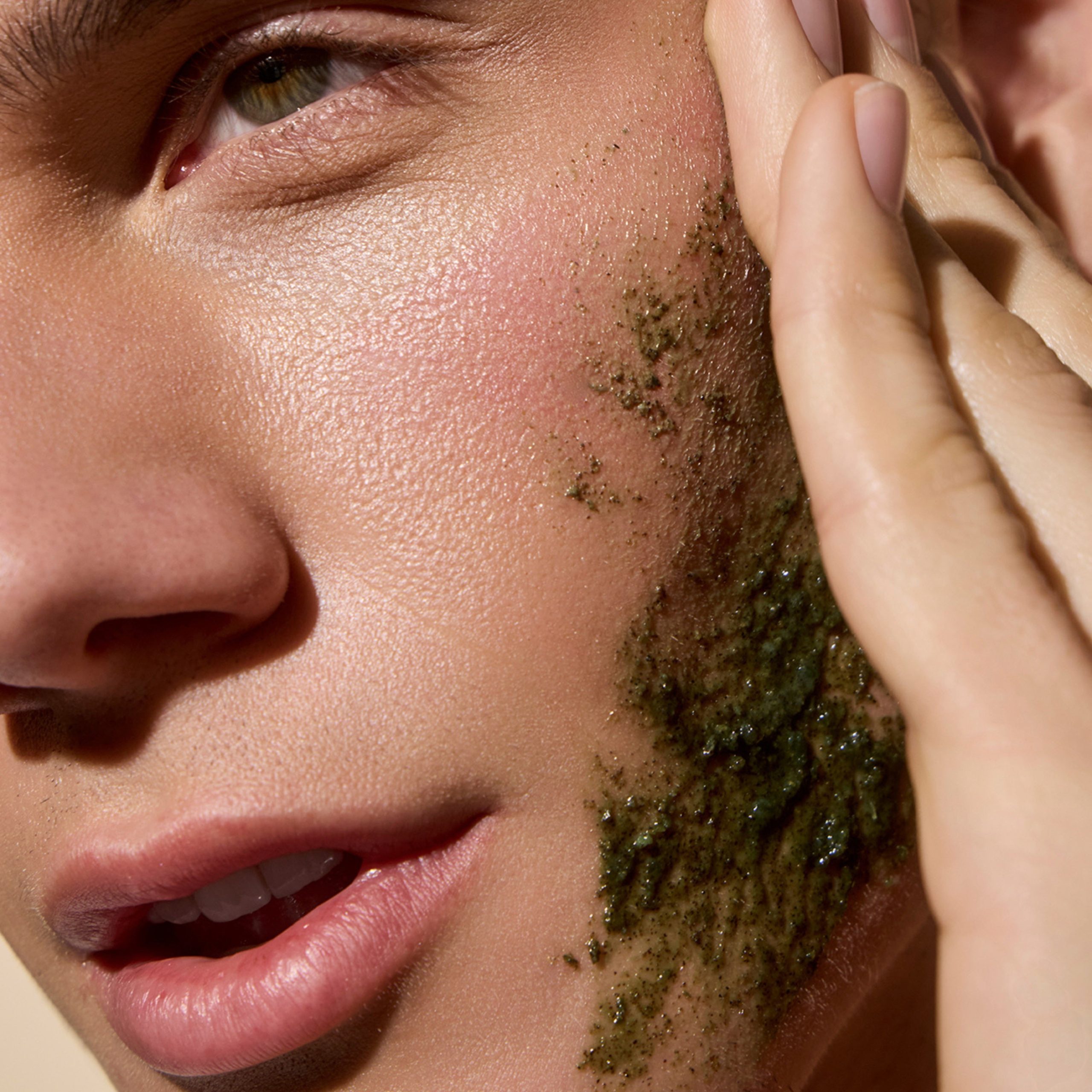 PH-04-2086_ExfoliatingFacialCleanser_1.jpg