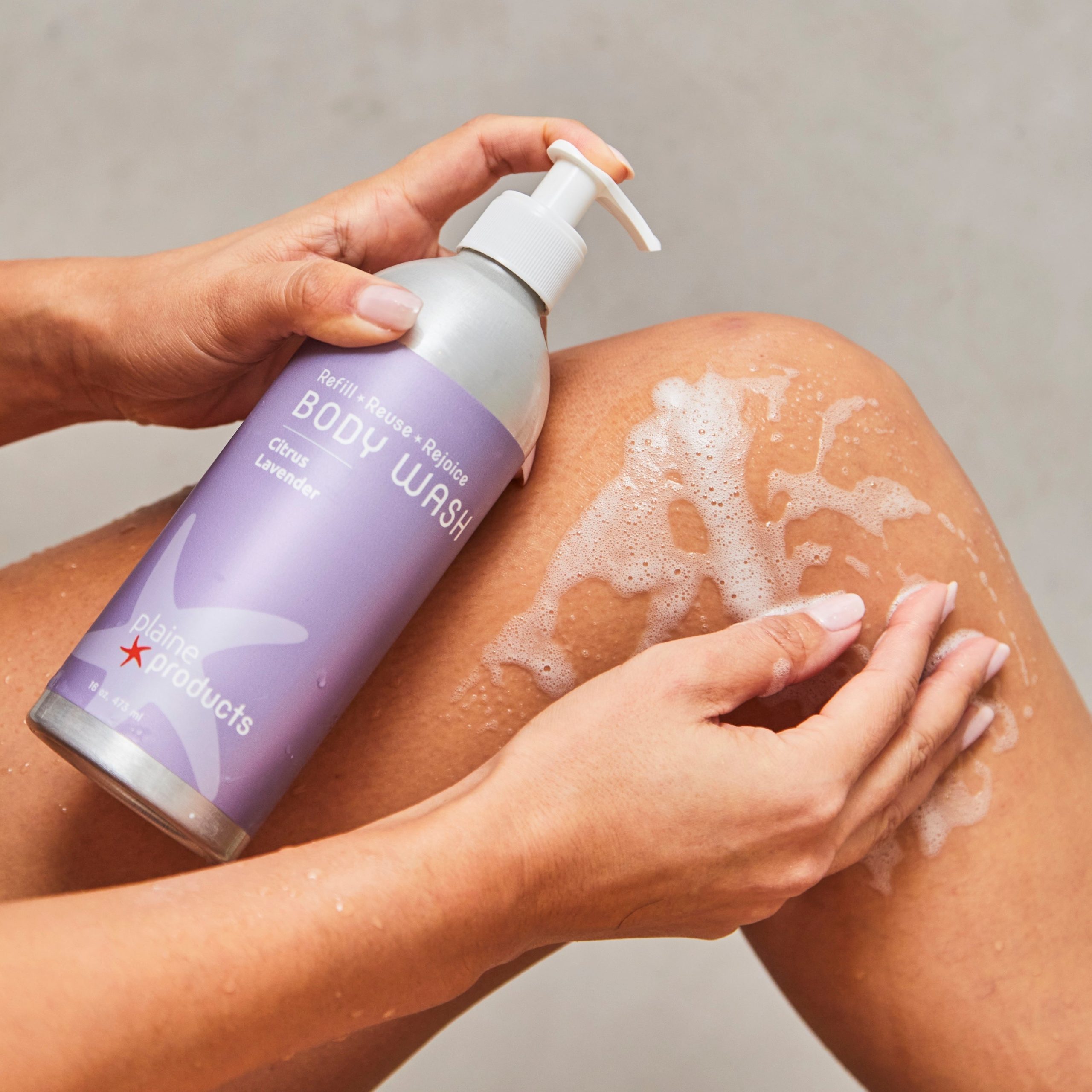 PlaineProducts_BodyWash_CitrusLavender16oz_lifstyle.jpg