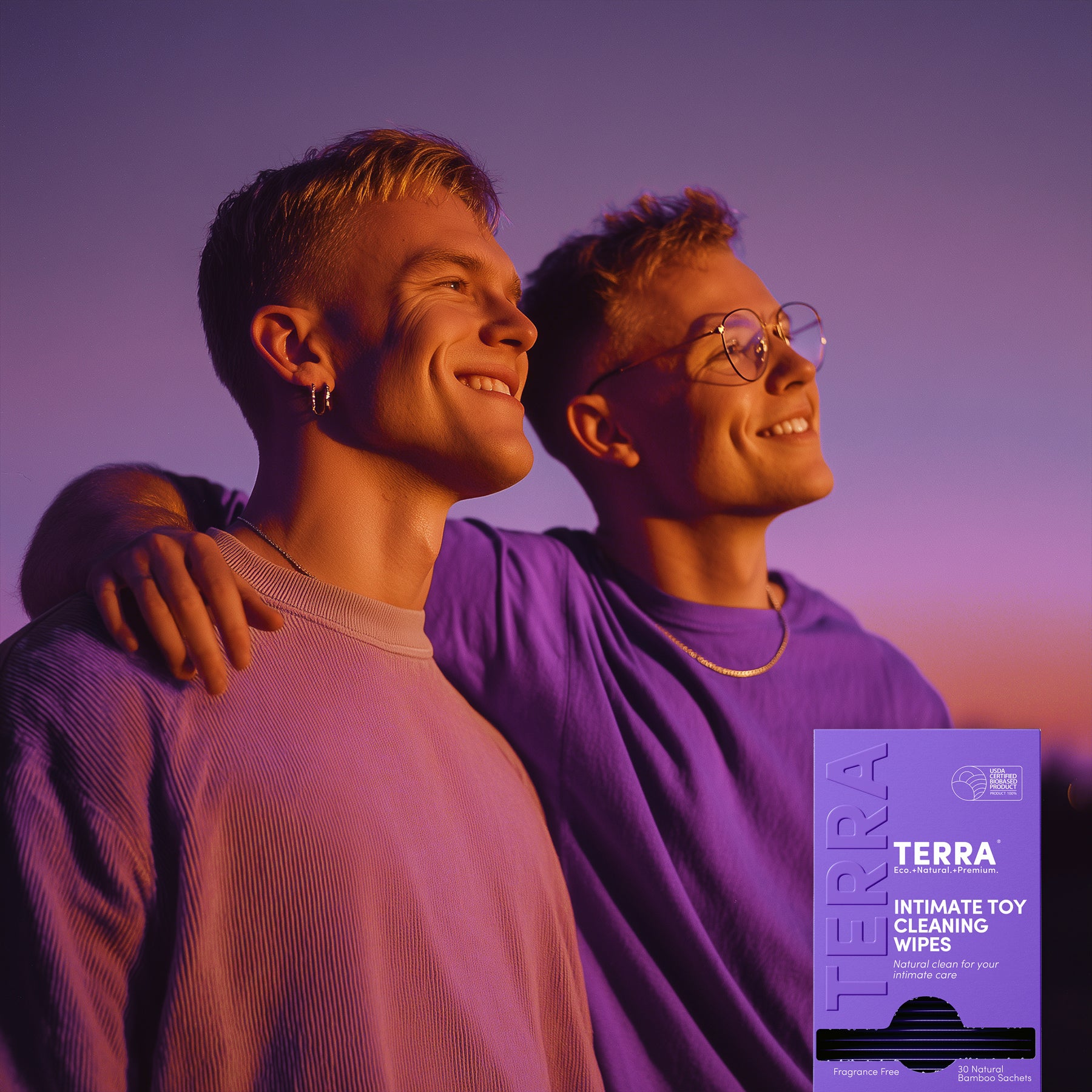 Terra_Intimate_Toy_Cleaning_Wipes_30s_Lifestyle3.jpg