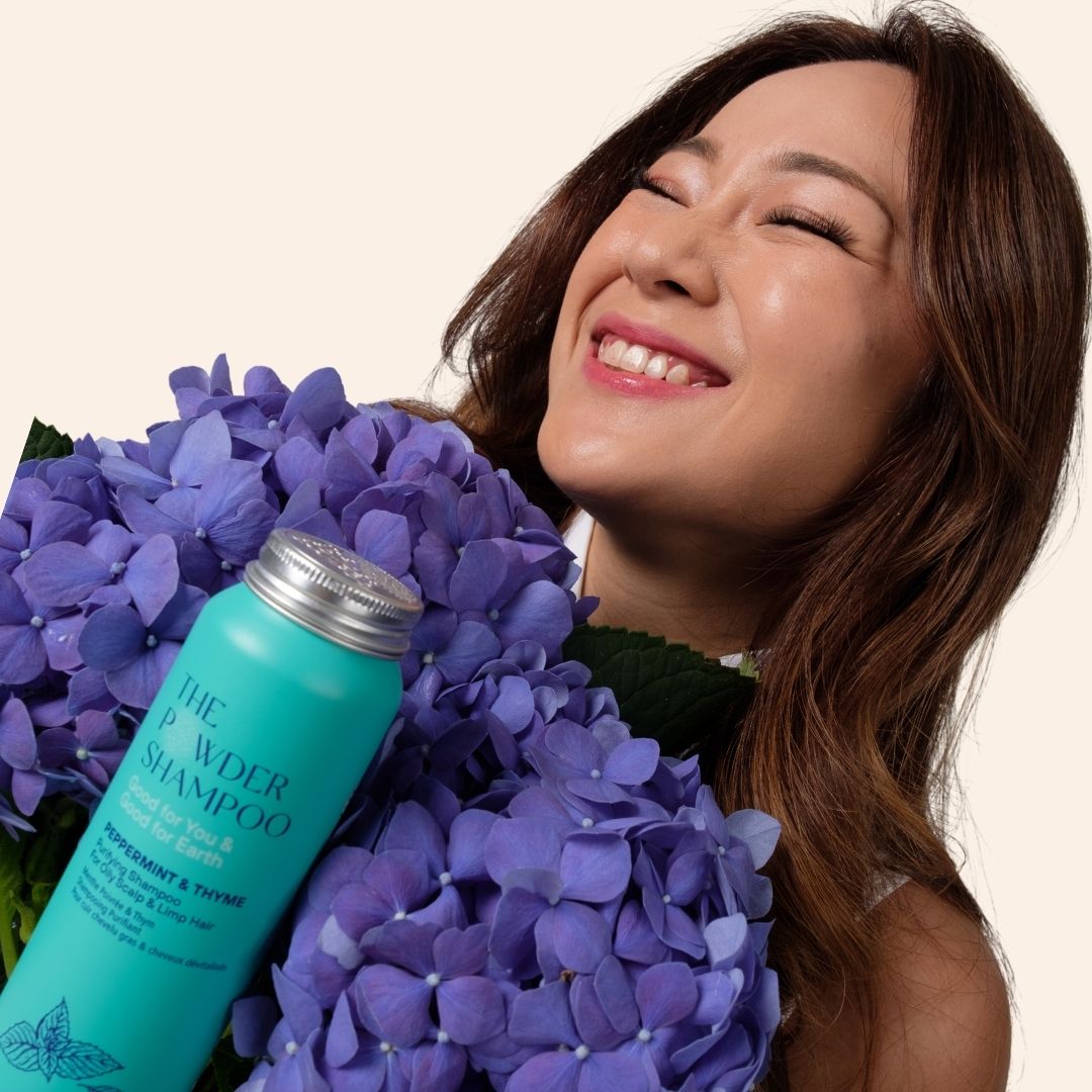 ThePowderShampoo_PurifyingPowderShampoo_Peppermint_Lifestyle3.jpg