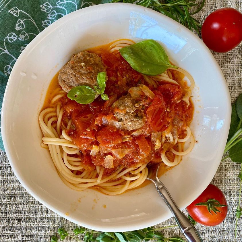 pastameatball_e170379f-4d13-4fc1-ac73-50a3e02b921f.jpg