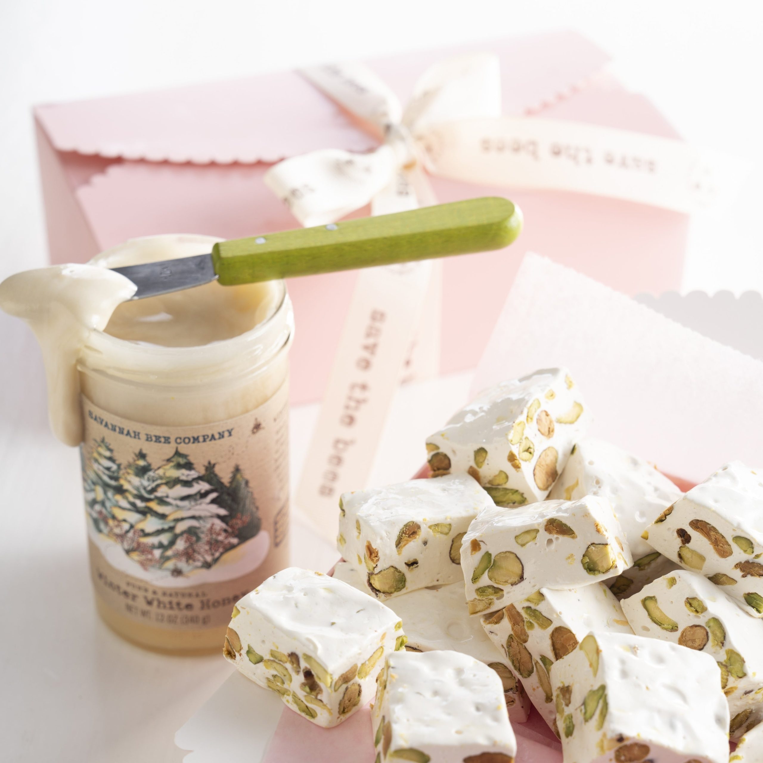 savbee_pistachio_nougat_001.jpg