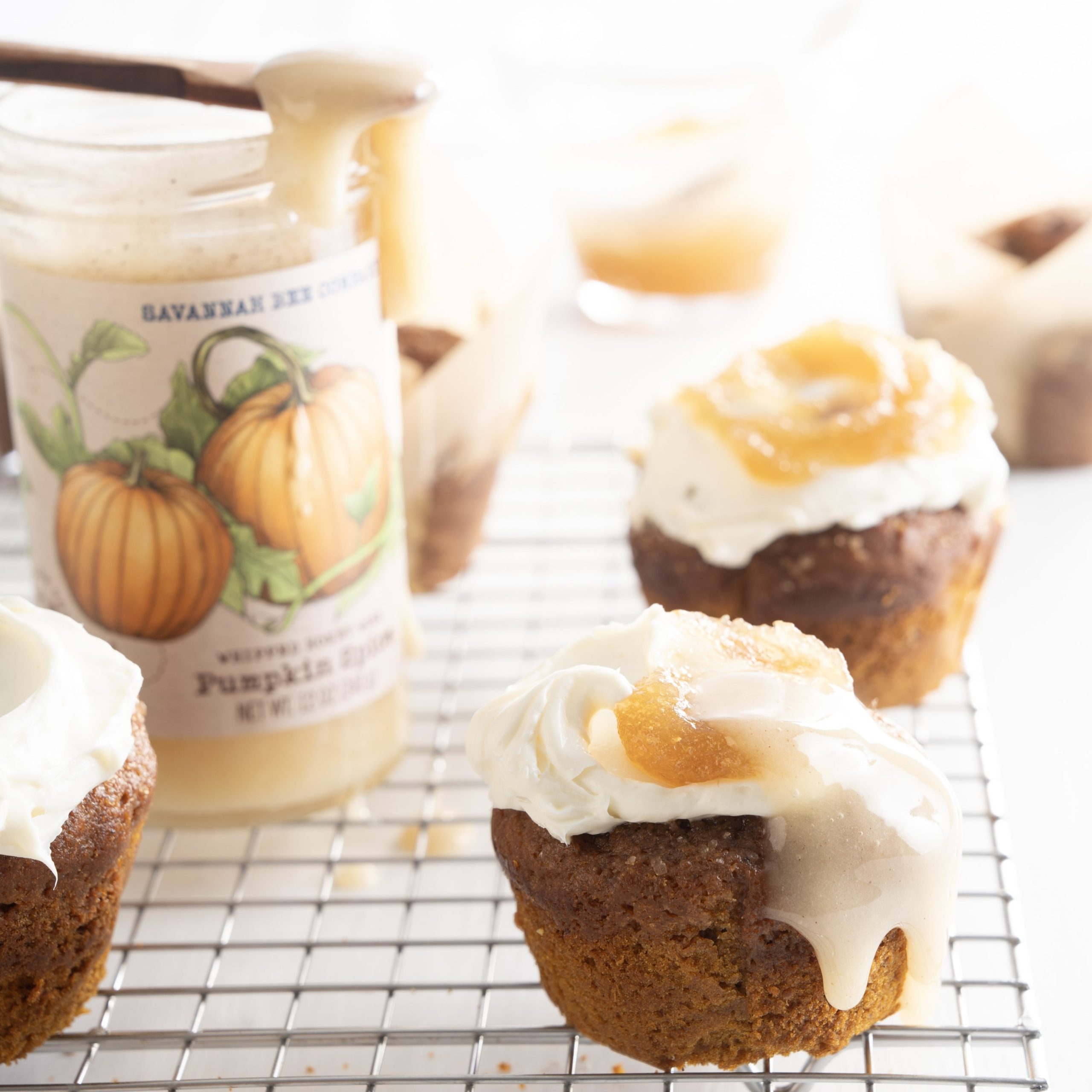 savbee_pumkin_spice_muffin.jpg
